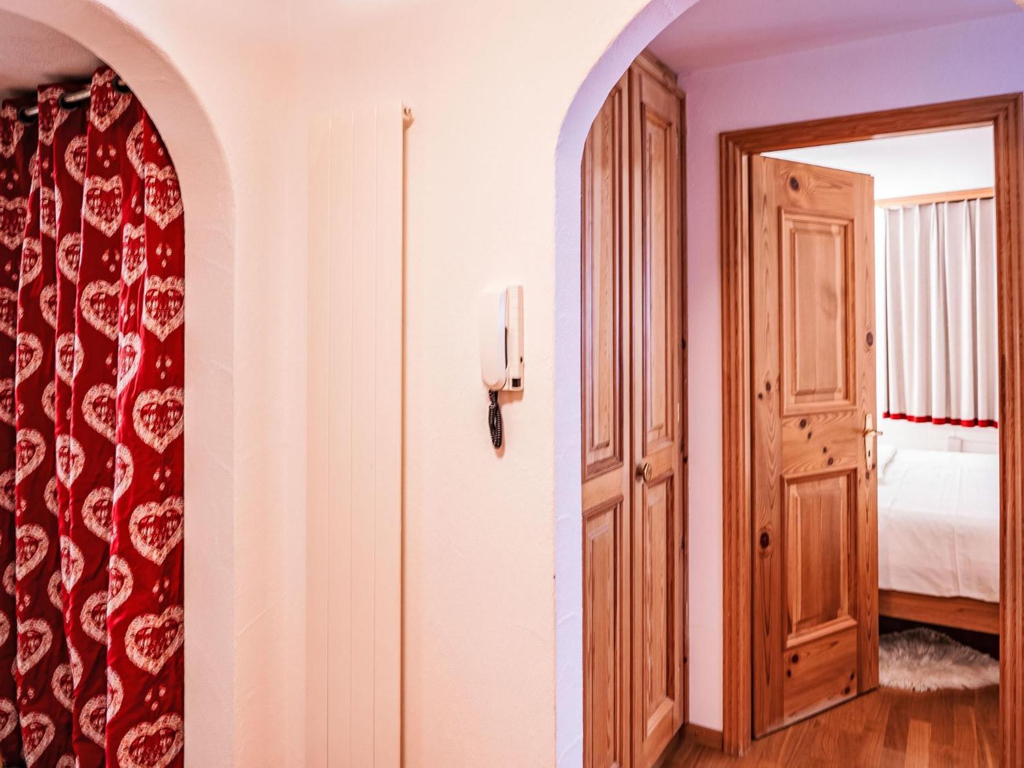 Apartment Chesa Vadret Surlej By Interhome Екстер'єр фото